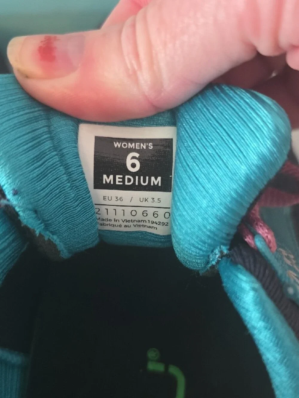 KURU Women’s Atom 2 Size 6M